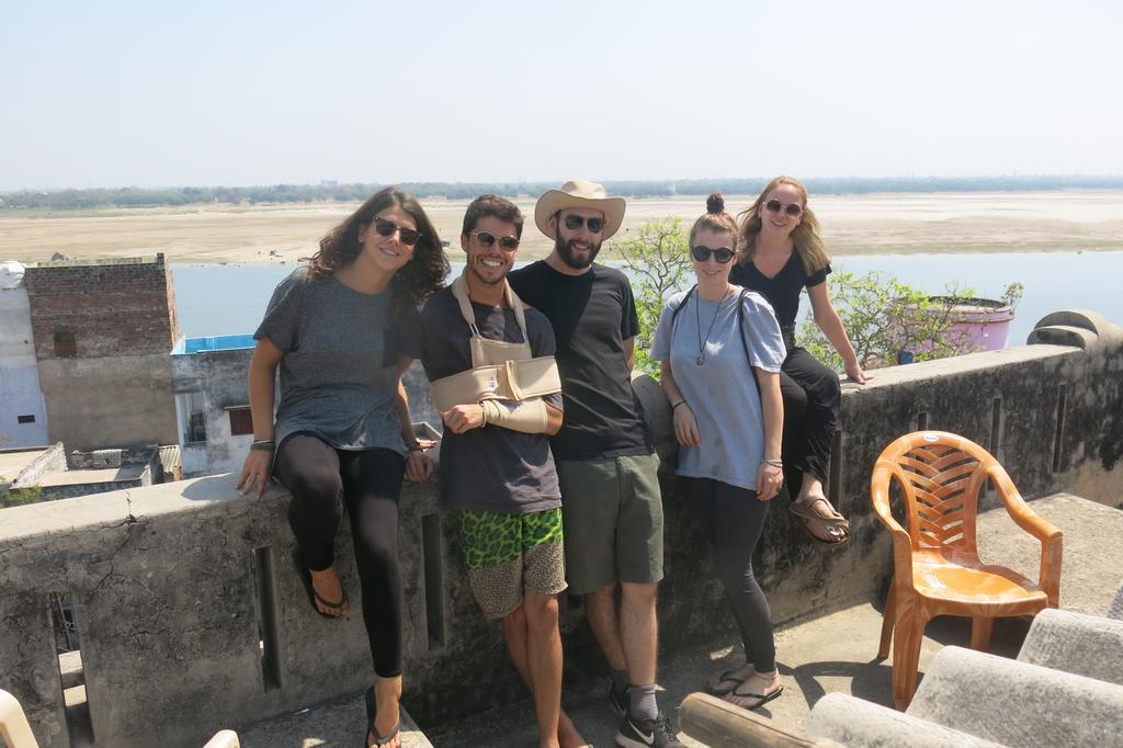 Suraj Guest House - Varanasi — Photos 2
